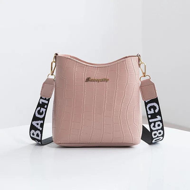 Bolsa Feminina Crossbody em PU Crocodilo – Elegância e Sofisticação 2024